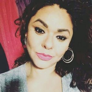 Meet your Posher, Andrea